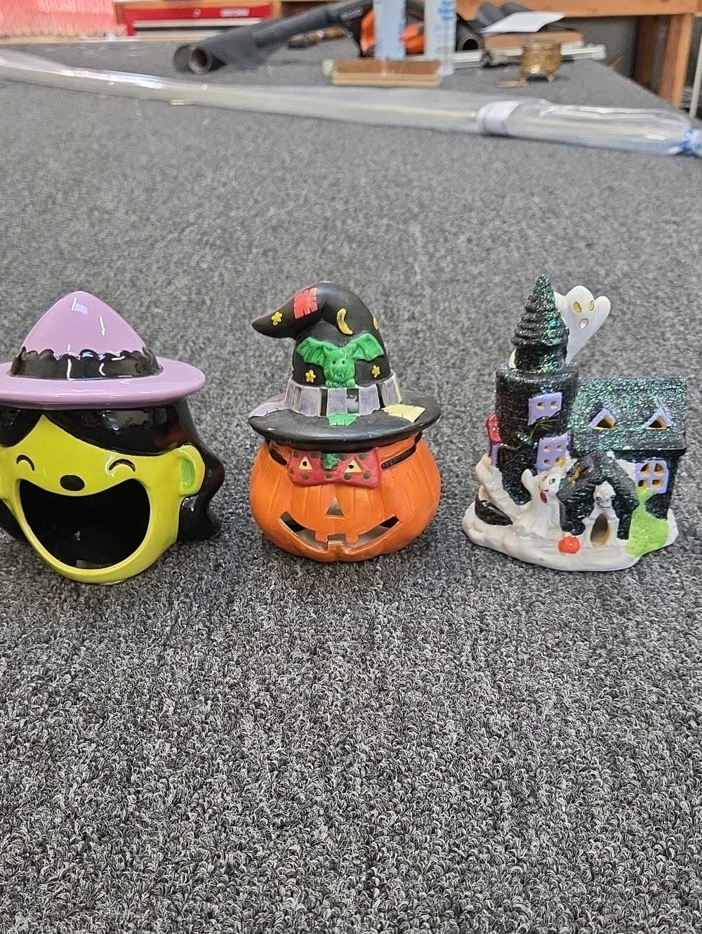 2 Candle Holders & 1 Haunted House Halloween Decor